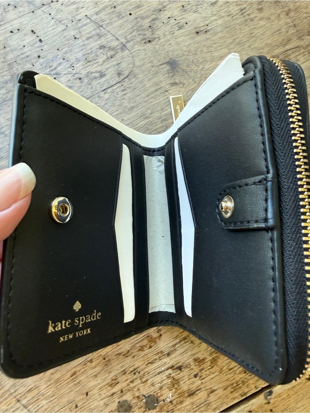 kate spade Black Compact Zip card case Wallet with Gold Logo - Picture 2 of 6